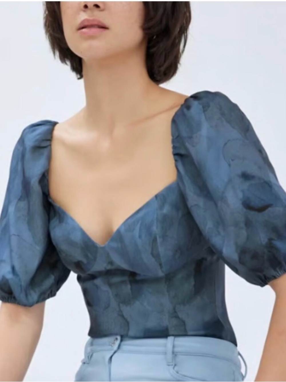 Aritzia Blue Puff-Sleeve Sweetheart Top